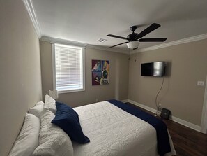 3 chambres, fer et planche à repasser, Wi-Fi, draps fournis