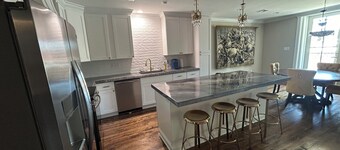 3-bedroom apartment in welcoming Crowley with AC, WiFi