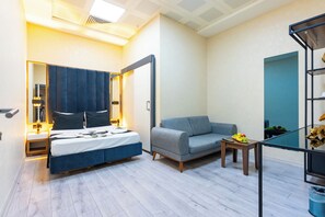 Economy Studio | 1 bedroom, iron/ironing board, free WiFi, bed sheets