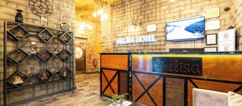 MELISA SUIT RESIDENCE