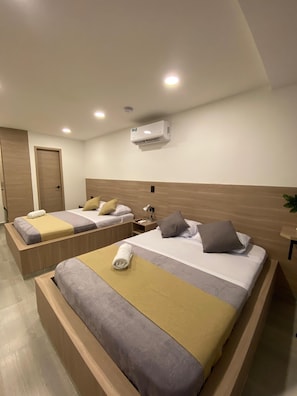 10 Schlafzimmer, Bügeleisen/Bügelbrett, WLAN, Bettwäsche