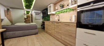 Apartment with private SAUNA, SMART-TV, WLAN, 1 DELUXE double bed