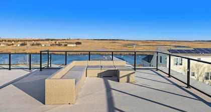 Luxury Beach House - Rooftop Decks with 360° Ocean & Bay Views, Pool, Elevator