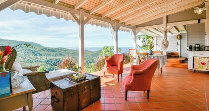 Charming wooden house for two in the middle of nature with jacuzzi