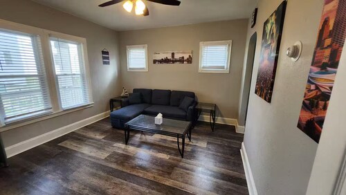 Vibrant Milwaukee Townhome near Downtown