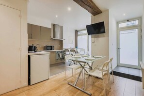 Apartment | Private kitchen | Fridge, microwave, oven, stovetop