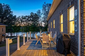 Outdoor dining - Hook, Wine, Sinker Unit B (Winchester)