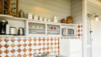Microwave, oven, stovetop
