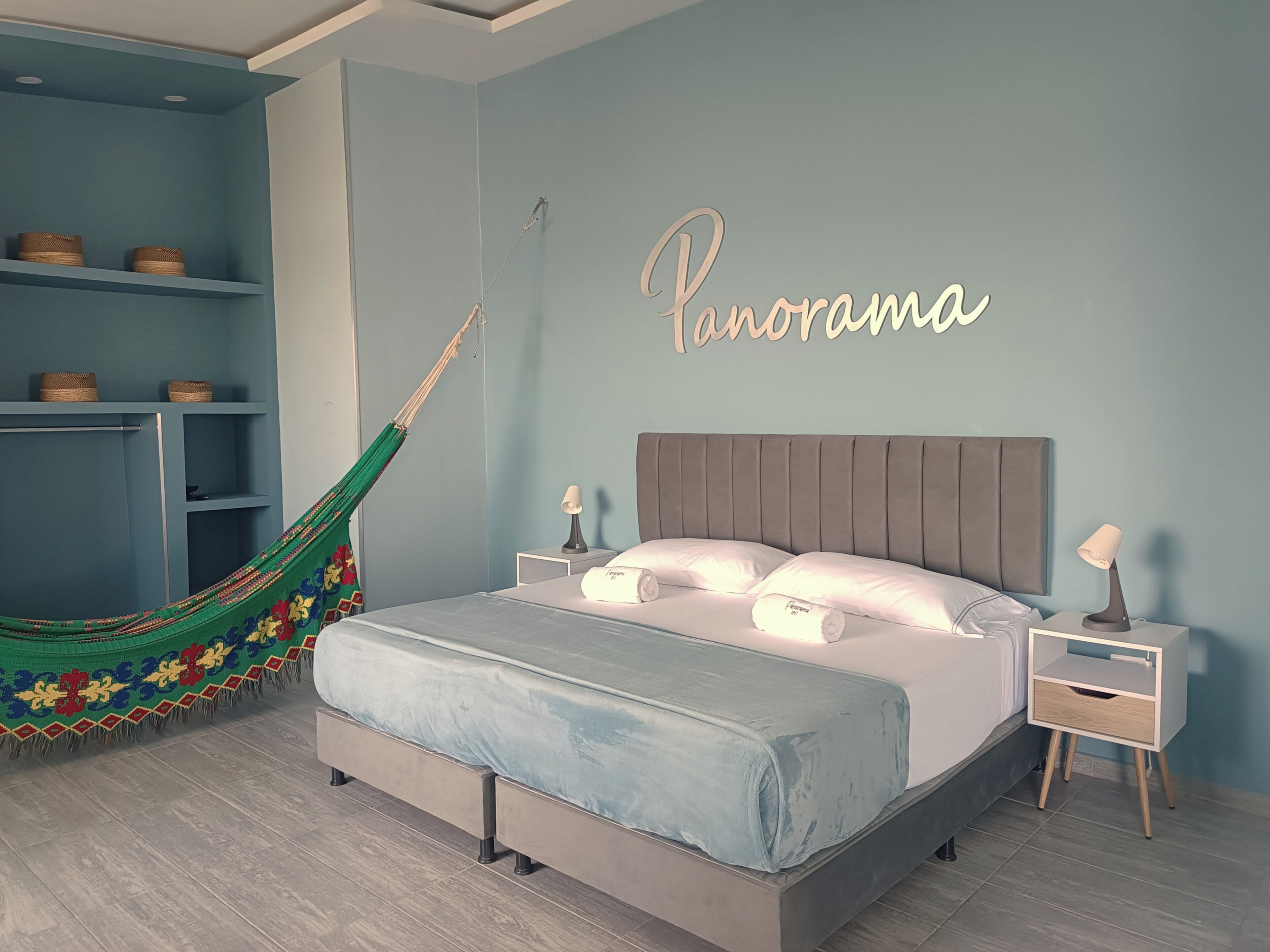 Studio Suite, River View