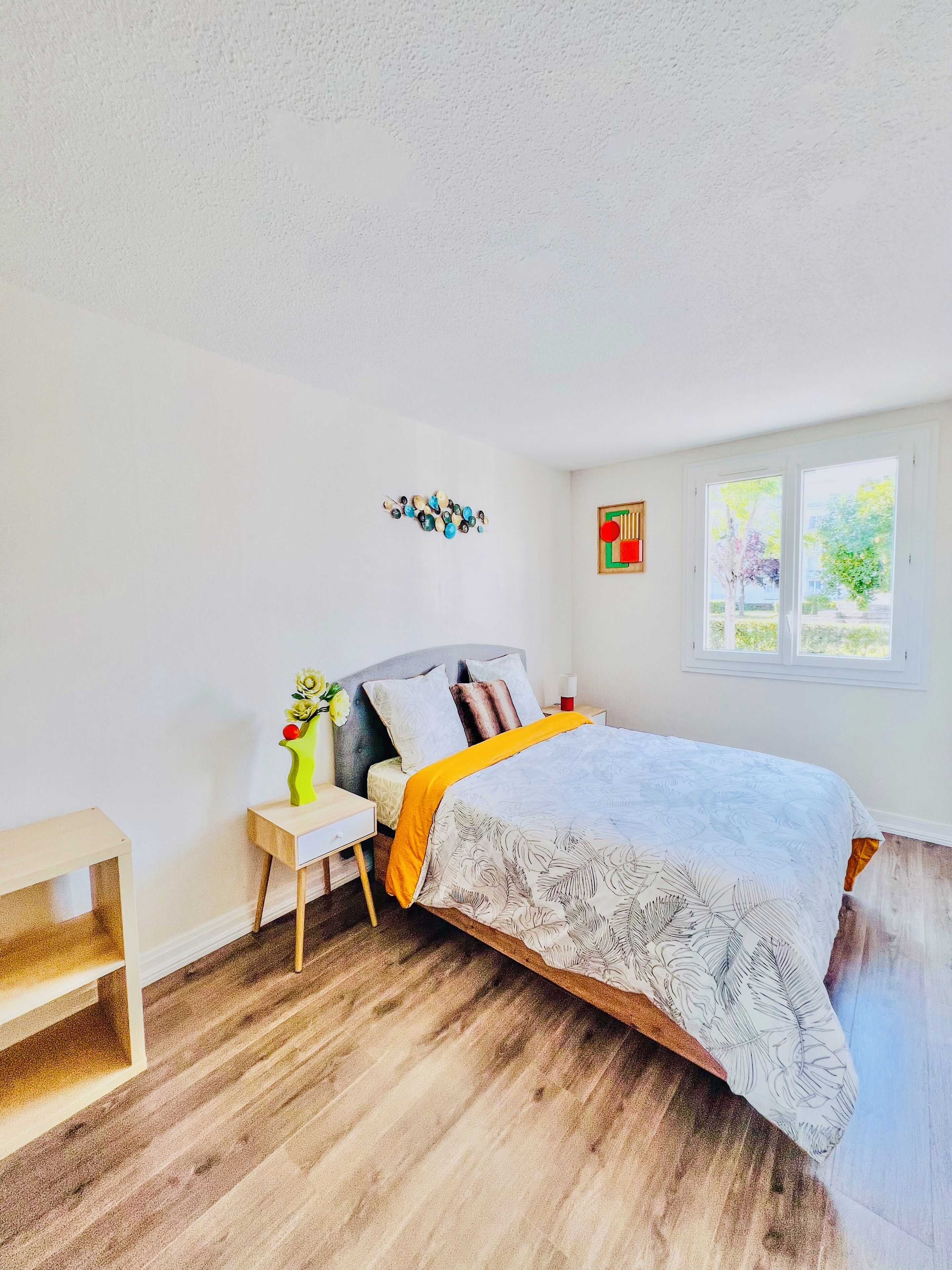 2 bedrooms, WiFi, bed sheets