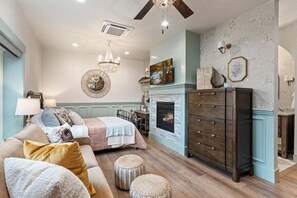 1 slaapkamer, een bureau, gratis wifi, beddengoed