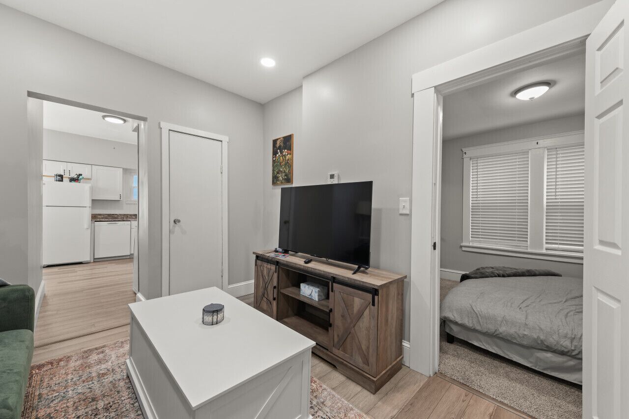 1 室のベッドルーム、アイロン / アイロン台、旅行用ベビーベッド、WiFi (無料)