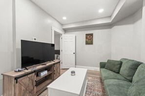 Smart TV, video games