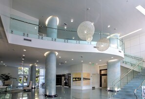 Interior - Modern 2-2 in the middle of everything in Luxury Aventura! Gym-Pool-Front Desk (Aventura)