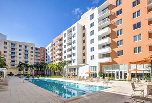 Pool - Modern 2-2 in the middle of everything in Luxury Aventura! Gym-Pool-Front Desk (Aventura)