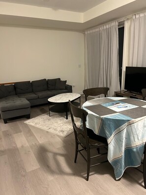 Interior - Cobourg Place (Cobourg)