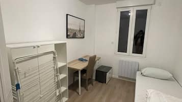 7 bedrooms, iron/ironing board, WiFi, bed sheets