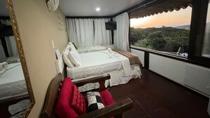 Classic-Zimmer, Stadtblick | Bügeleisen/Bügelbrett, kostenloses WLAN