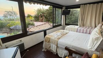 Quarto clássico, vista para o mar | Ferros/tábuas de passar roupa, Wi-Fi de cortesia