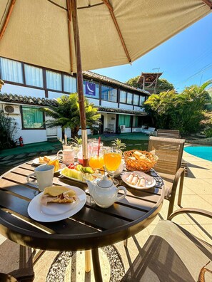 Ferdiglaget frokost er inkludert hver dag