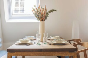 Apartment | Dining