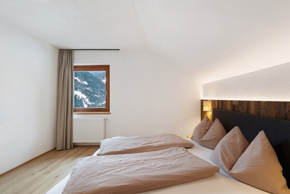 2 bedrooms, free WiFi, bed sheets