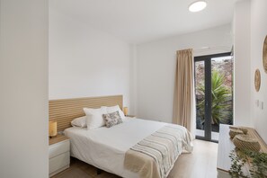 3 dormitorios, tabla de planchar con plancha, wifi gratis y ropa de cama