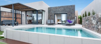 Holiday Villa 'Yucas 14' with Sea View, Wi-Fi and Air Conditioning