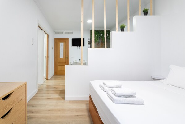 1 soverom, strykejern/-brett, wi-fi (inkludert) og sengetøy