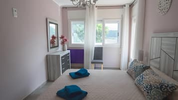 4 camere, ferro/asse da stiro, Wi-Fi gratuito