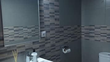 Doccia, asciugacapelli