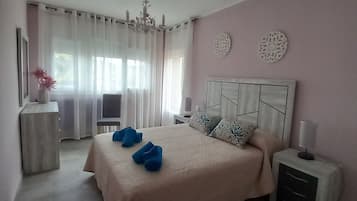 4 camere, ferro/asse da stiro, Wi-Fi gratuito