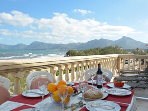 Outdoor dining - Apartment 'Verge De Lluc 3' with Sea View, Wi-Fi and Air Conditioning (Son Serra de Marina)