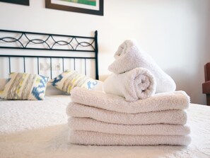 3 Schlafzimmer, BĂŒgeleisen/BĂŒgelbrett, kostenloses WLAN, BettwĂ€sche