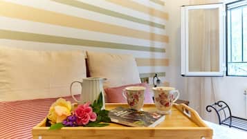 4 bedrooms, free WiFi, bed sheets