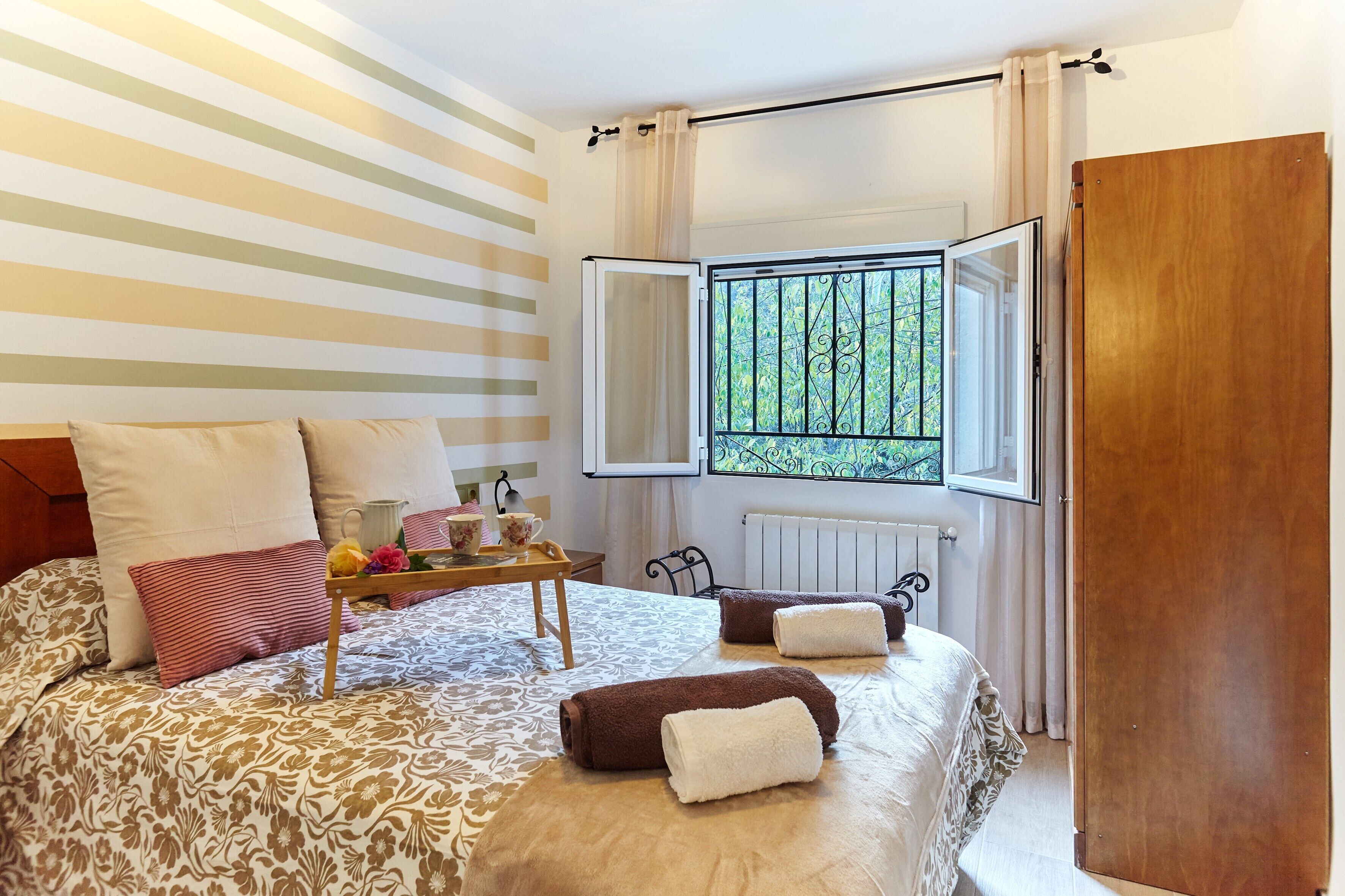 4 dormitoris, wifi gratuïta i roba de llit 