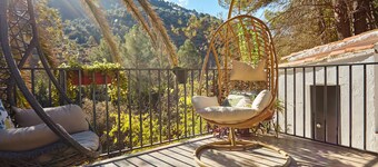 Country House 'Casa Arroyo Colmenar' with Mountain View, Pool and Air Conditioning