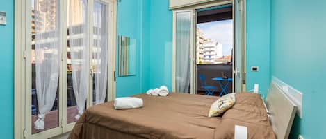 1 bedroom, free WiFi, bed sheets