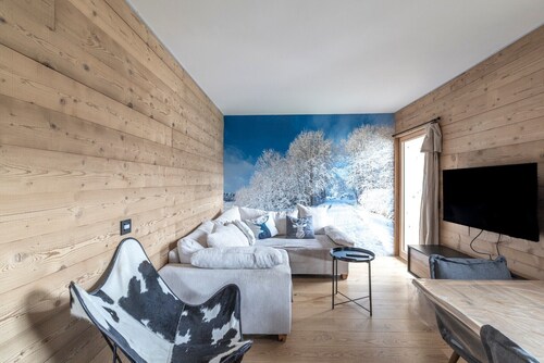Appartement 'Le Chappart - Carroz D'Arâches' avec vue sur les montagnes, terrasse privée et Wi-Fi