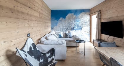 Appartement 'Le Chappart - Carroz D'Arâches' avec vue sur les montagnes, terrasse privée et Wi-Fi