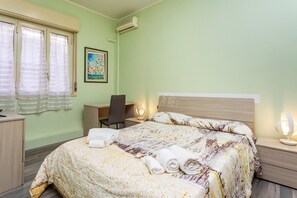 1 bedroom, free WiFi, bed sheets