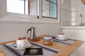 Interior - Vacation Studio 'Azahares 1 Estudio' with Sea View, Private Terrace and Wi-Fi (Candelaria)