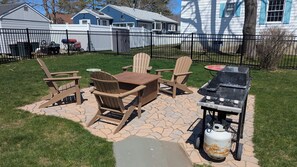 Outdoor dining - Walk or Bike to Moody Beach (Wells)