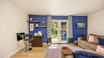 Smart-TV, Bücher, Drucker