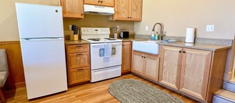 Peach Street Inn | Suite 3 | King Bed