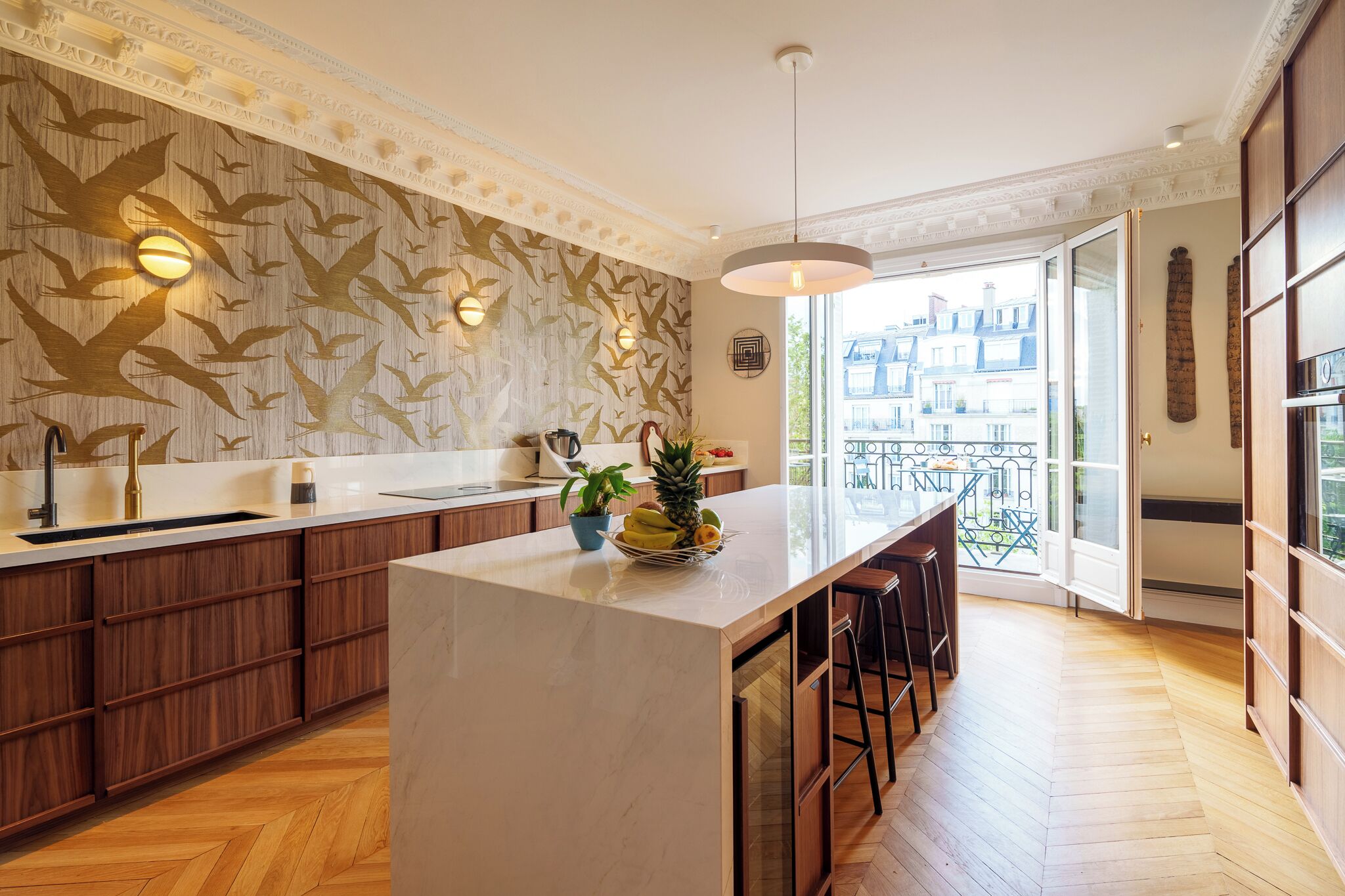 Micro-ondes, four, plaque de cuisson, lave-vaisselle