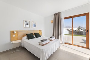 5 habitaciones, tabla de planchar con plancha y wifi gratis 