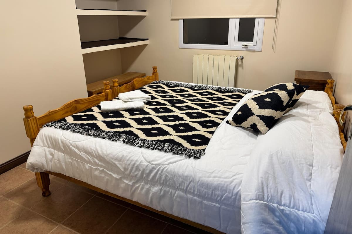 Standard Double Room | WiFi (free)