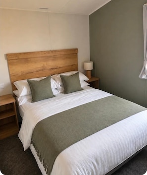 2 bedrooms, iron/ironing board, free WiFi - Caravan Georgi 3 Bed Balcony (Rhyl)