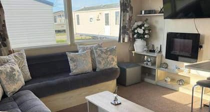 Caravan Emma 2 Bed Robin Hood